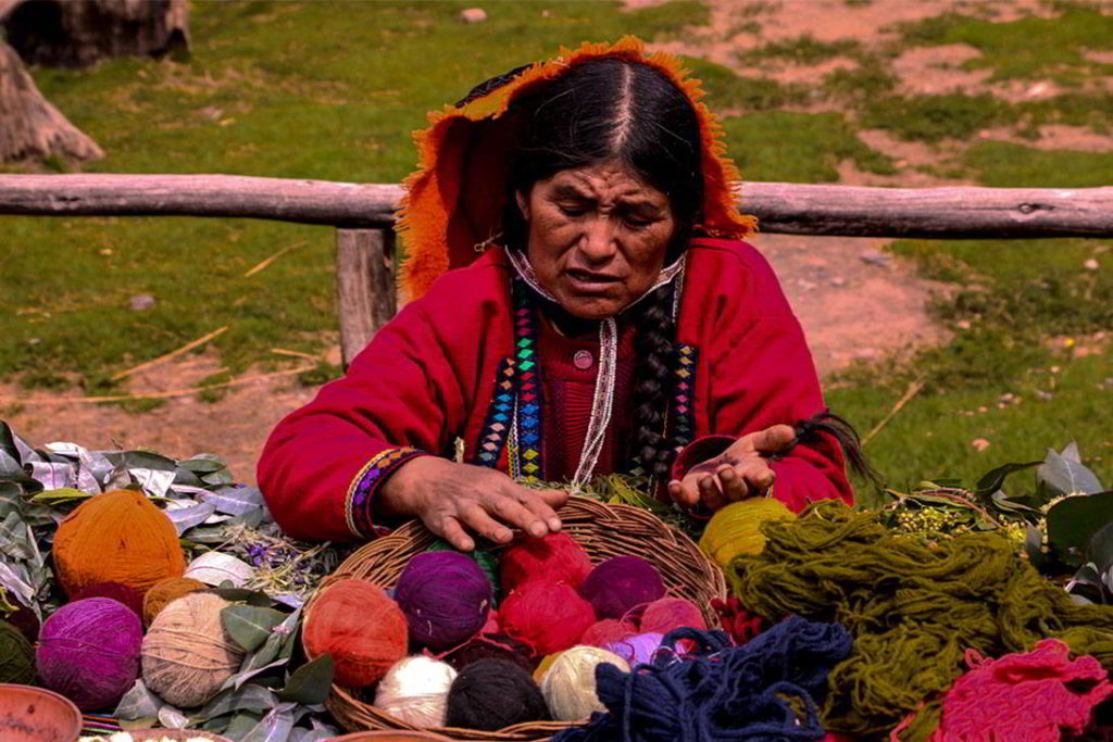 planning a trip to Peru, Weaving Demonstration