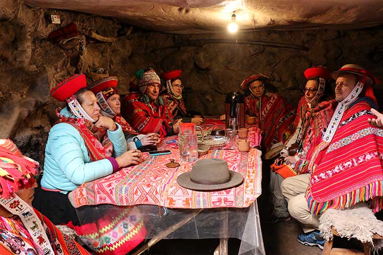 peru homestay, homestay in peru, stay with locals peru, peru homestay experience, cultural homestay peru, homestay cusco