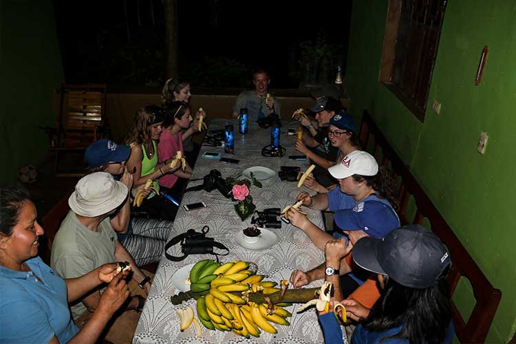 Huyro cacao tour, Homestay in Huyro, Sustainable tourism in Peru