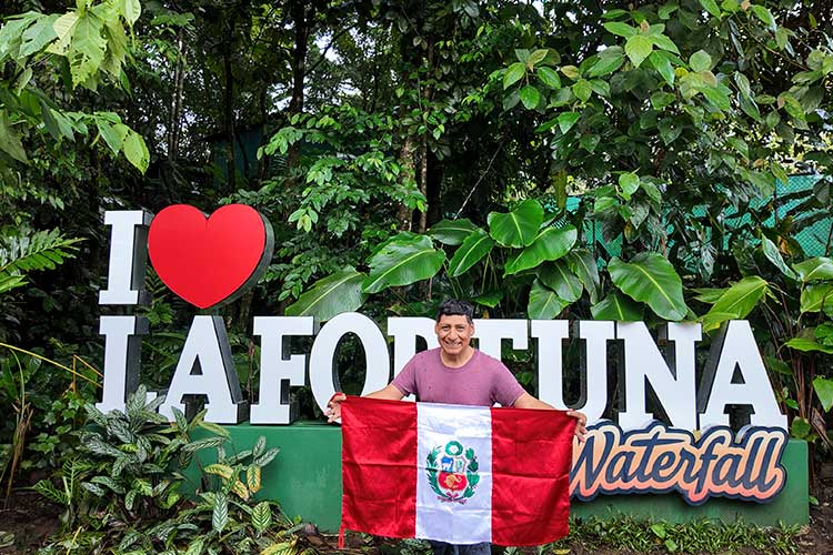 Andean cacao Cusco, Responsible tourism Peru, Peruvian cacao, Cusco cocoa farming, Chocolate from Cusco Peru