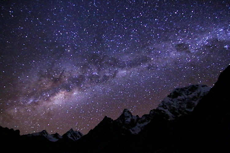 Milky Way above Ausangate Mountain in Peru, showcasing sacred Andean skies, high-altitude stargazing, and Indigenous astronomy traditions.