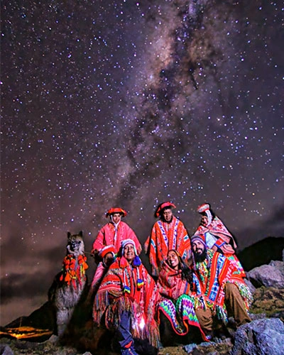 Beyond Machu Picchu Astrotourism Cusco Puno Peru Travelers discovering astrotourism in Cusco and Puno beyond Machu Picchu, exploring Inca astronomy, dark skies, and stargazing experiences in the Peruvian Andes.